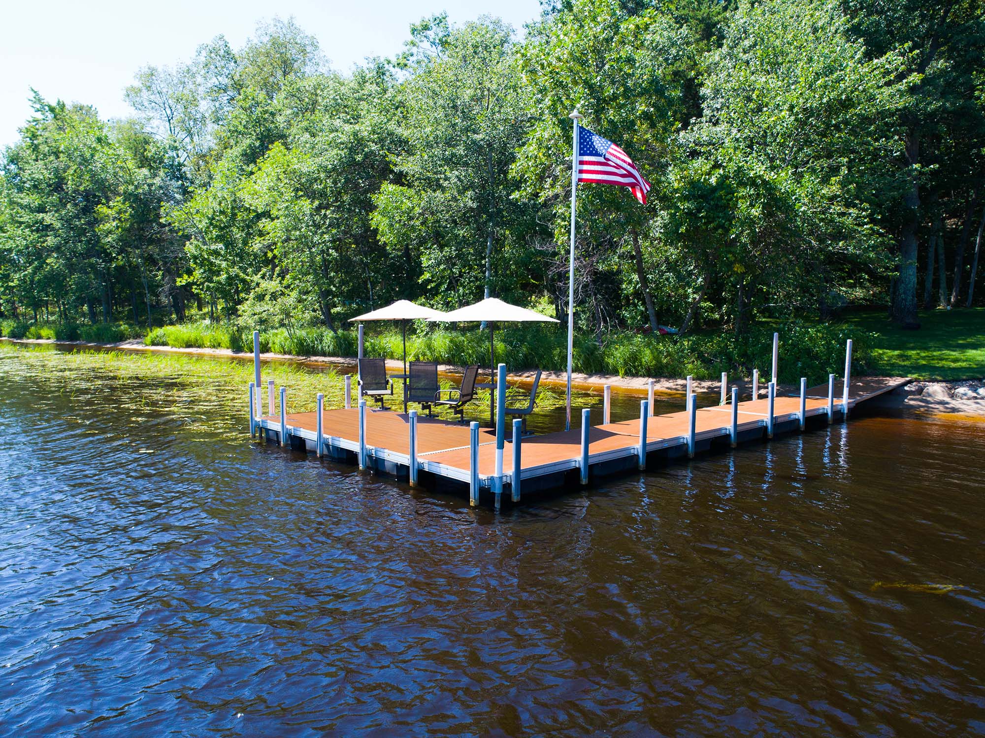 FLOE-Floating-Dock-Aluma-Grain-Chestnut