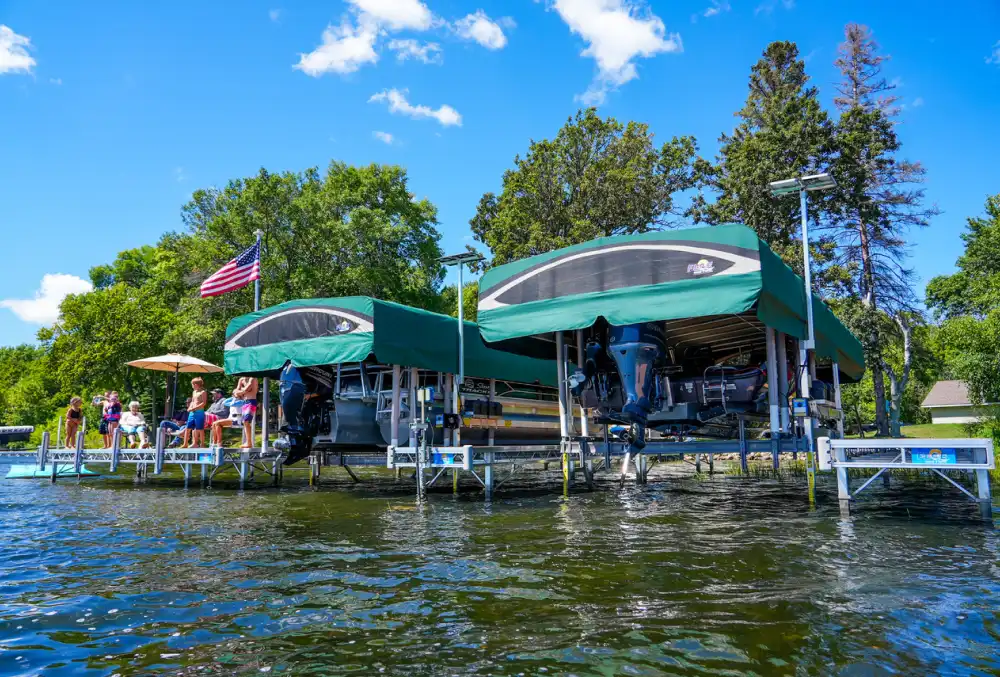 FLOE_Airmax_Boat Lift_Canopy